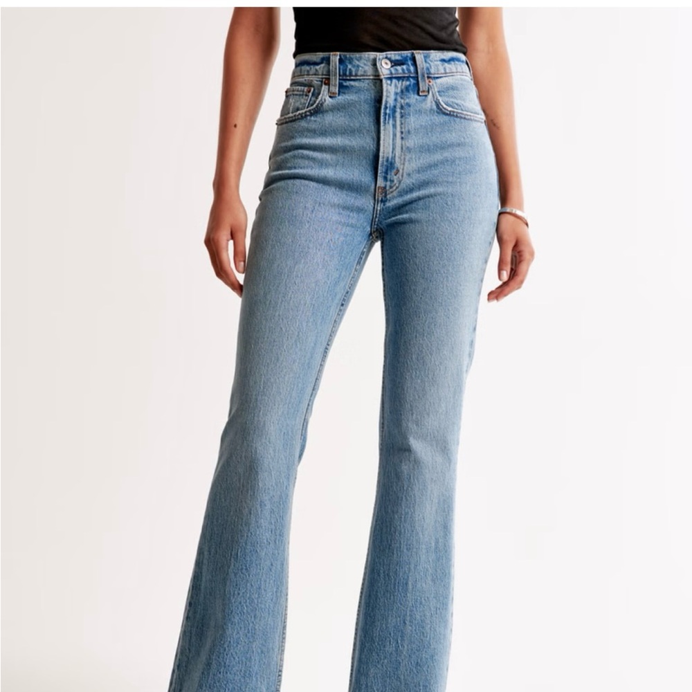 Abercrombie & Fitch The Vintage Flare High Rise Pants. New with Tags